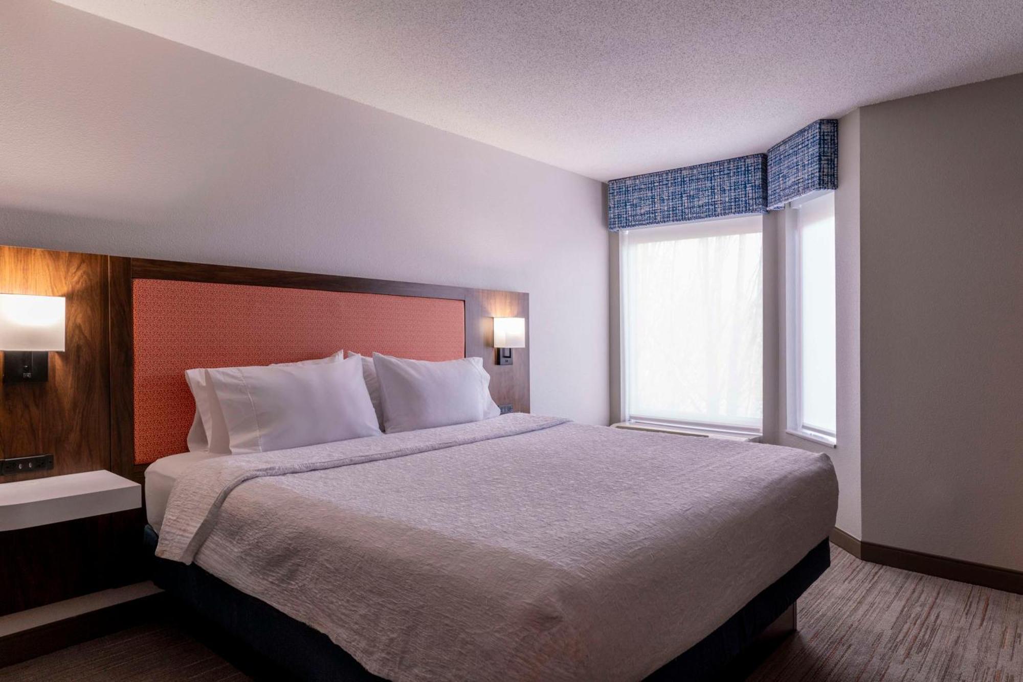Hampton Inn & Suites St. Louis-Честерфілд Екстер'єр фото